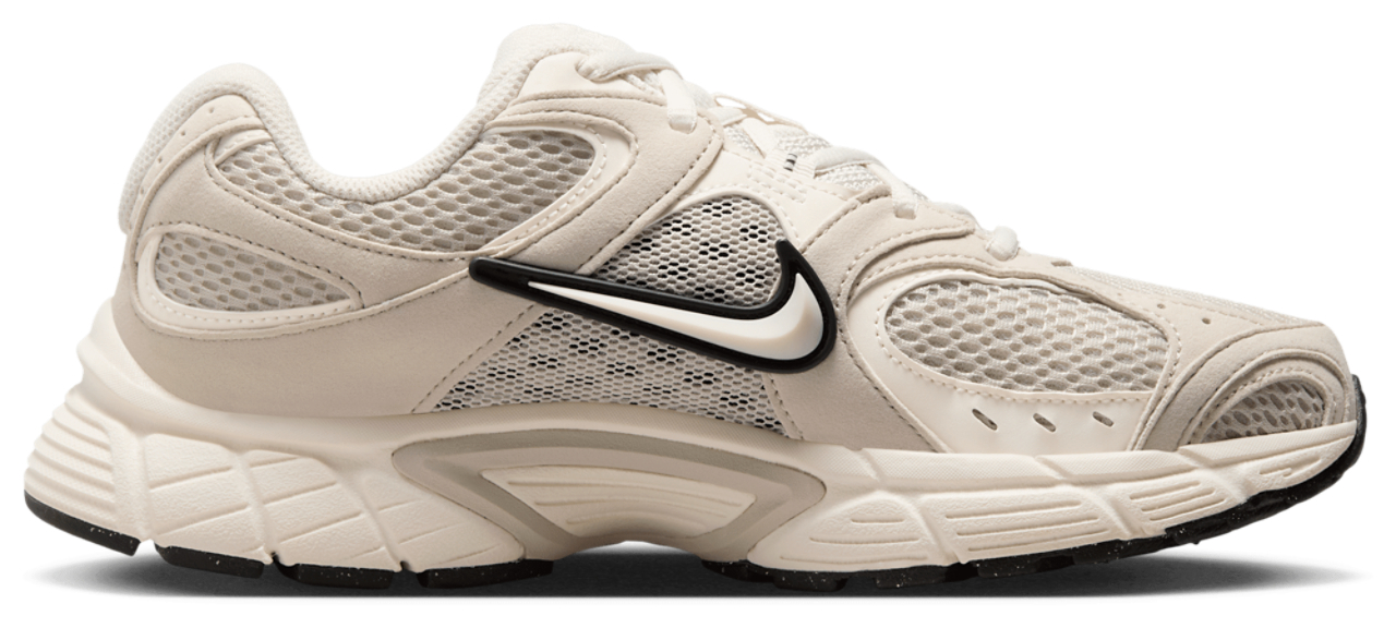 Nike V5 RNR Image 1 of 5. Tap to open photo gallery.