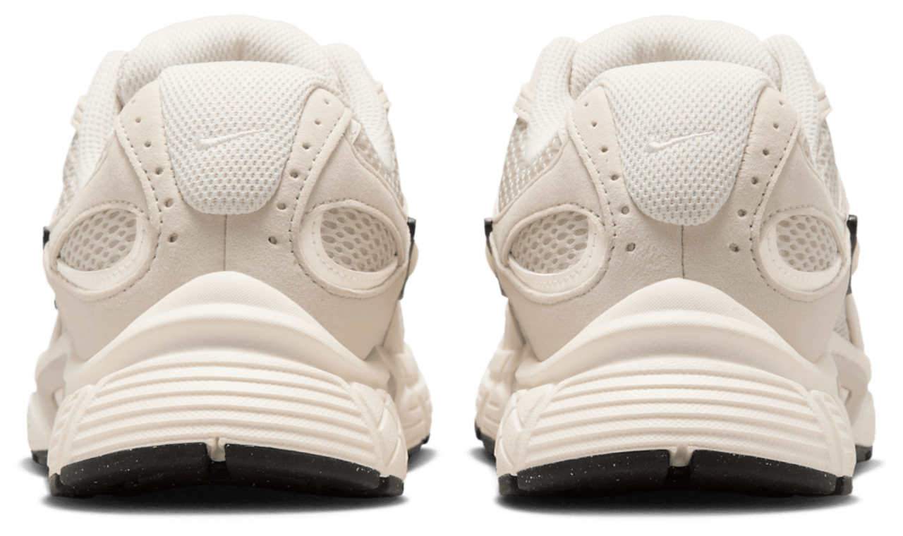 Nike V5 RNR Image 3 of 5. Tap to open photo gallery.