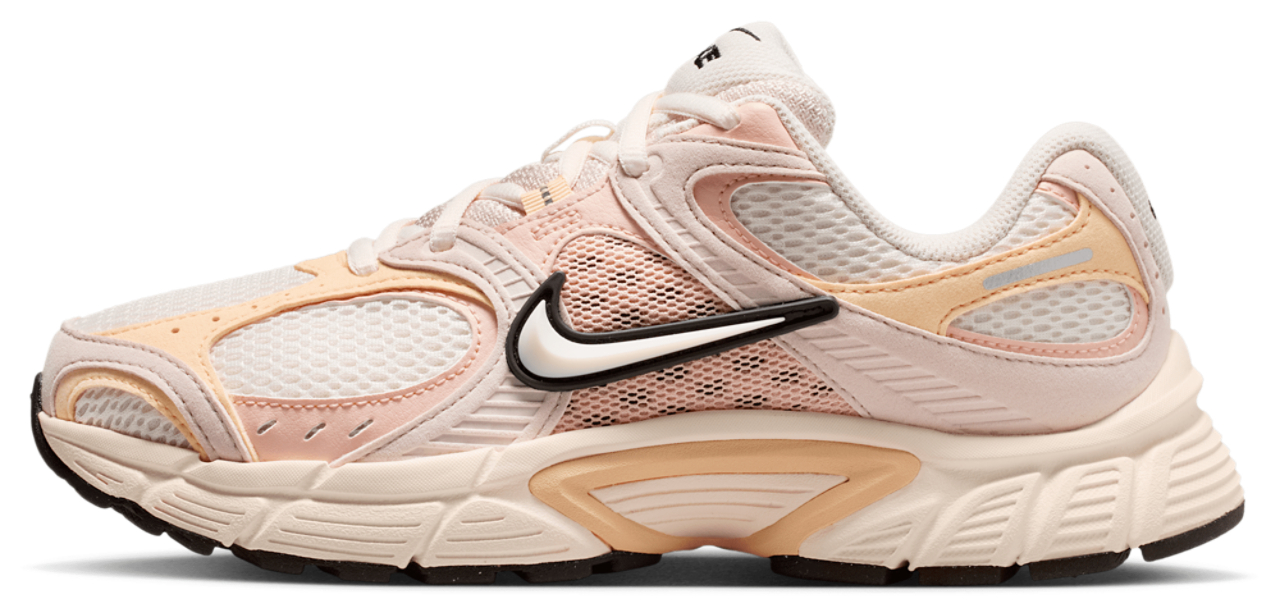 Nike V5 RNR Image 2 of 5. Tap to open photo gallery.