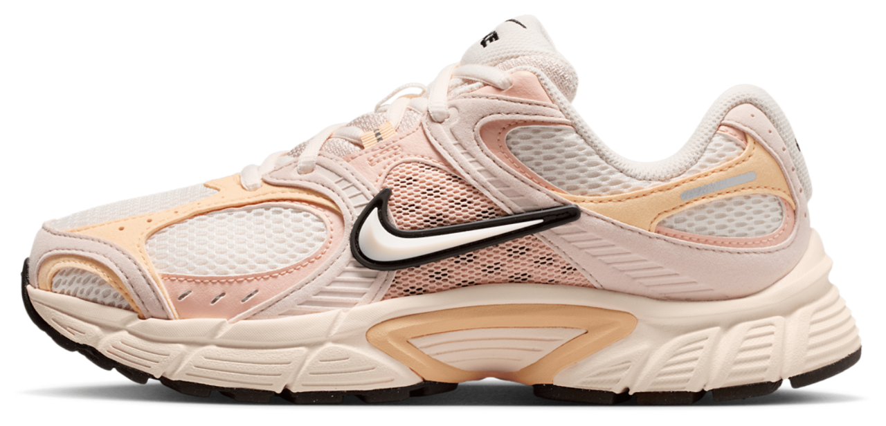 Nike V5 RNR Image 2 of 5. Tap to open photo gallery.