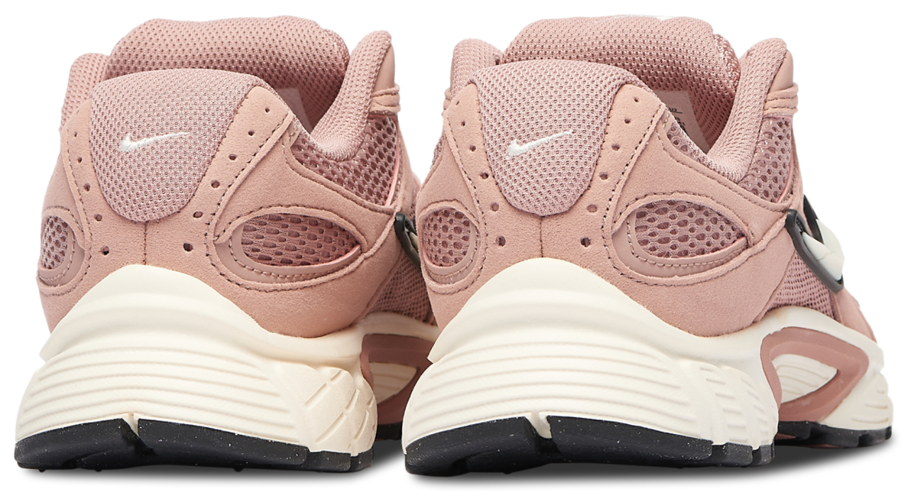 Nike V5 RNR Image 3 of 5. Tap to open photo gallery.