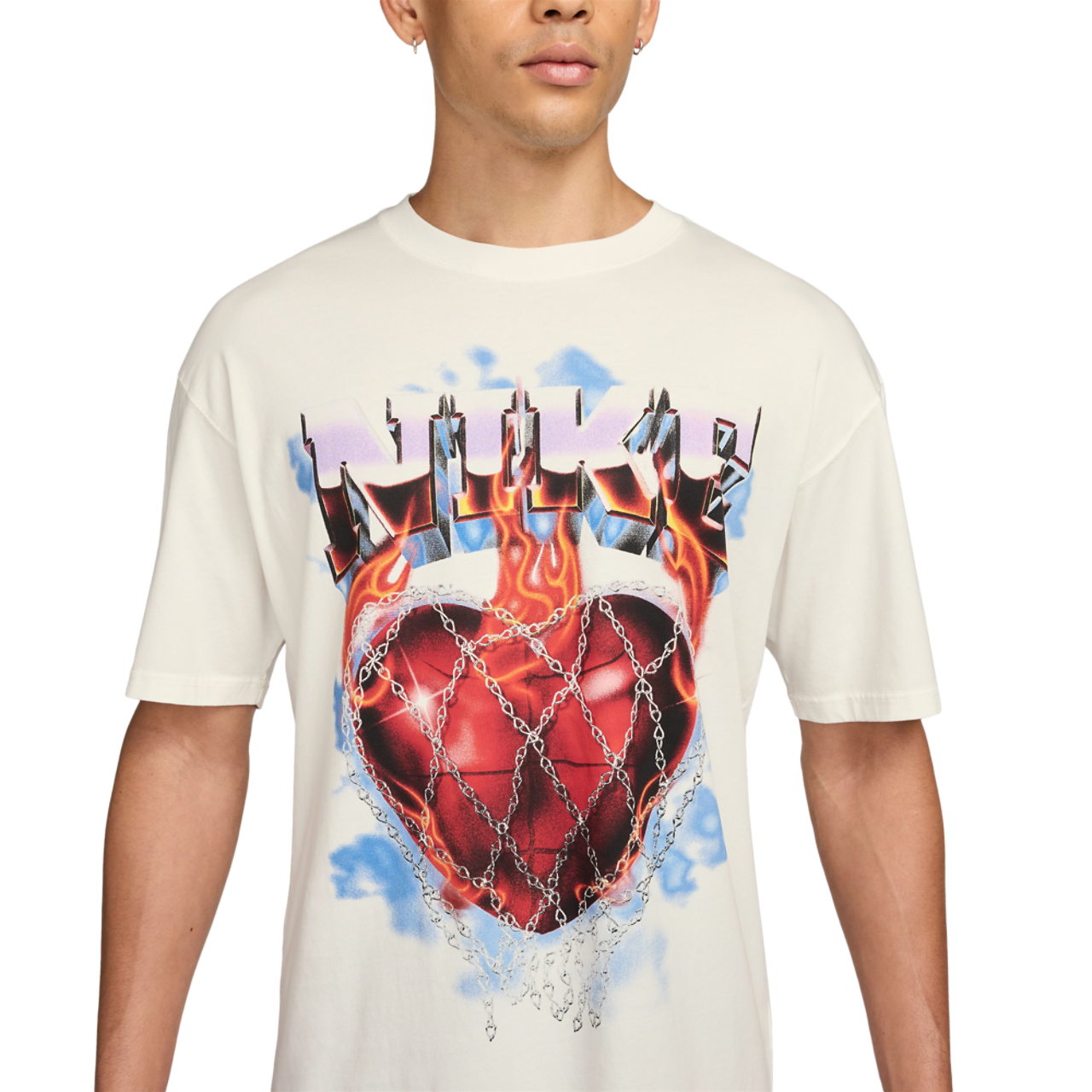 Nike Loose OC EE-X Heart T-Shirt Image 3 of 3. Tap to open photo gallery.
