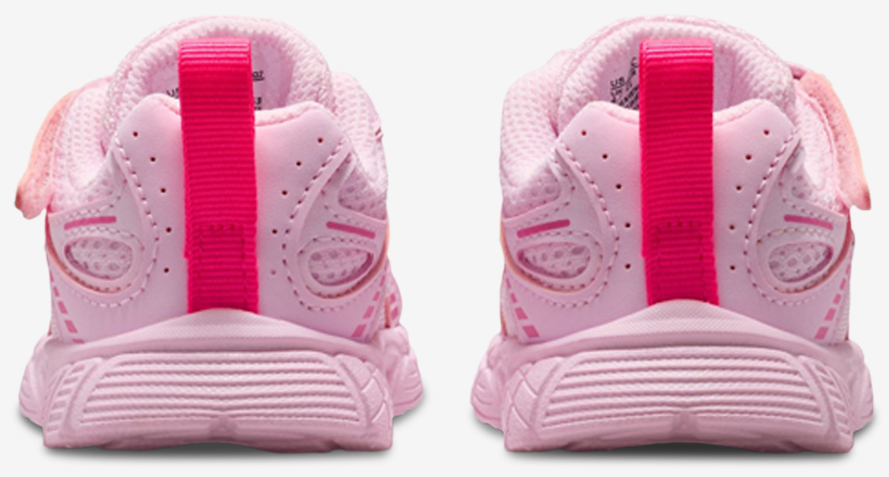 Nike V5 Runner Image 3 of 5. Tap to open photo gallery.