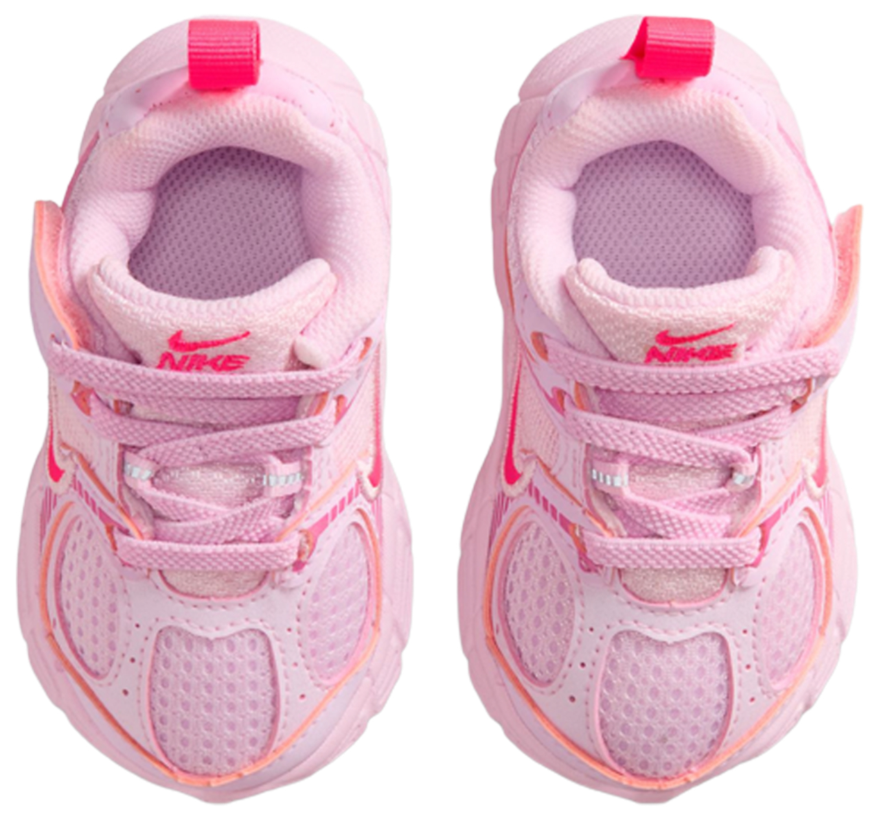 Nike V5 Runner Image 4 of 5. Tap to open photo gallery.