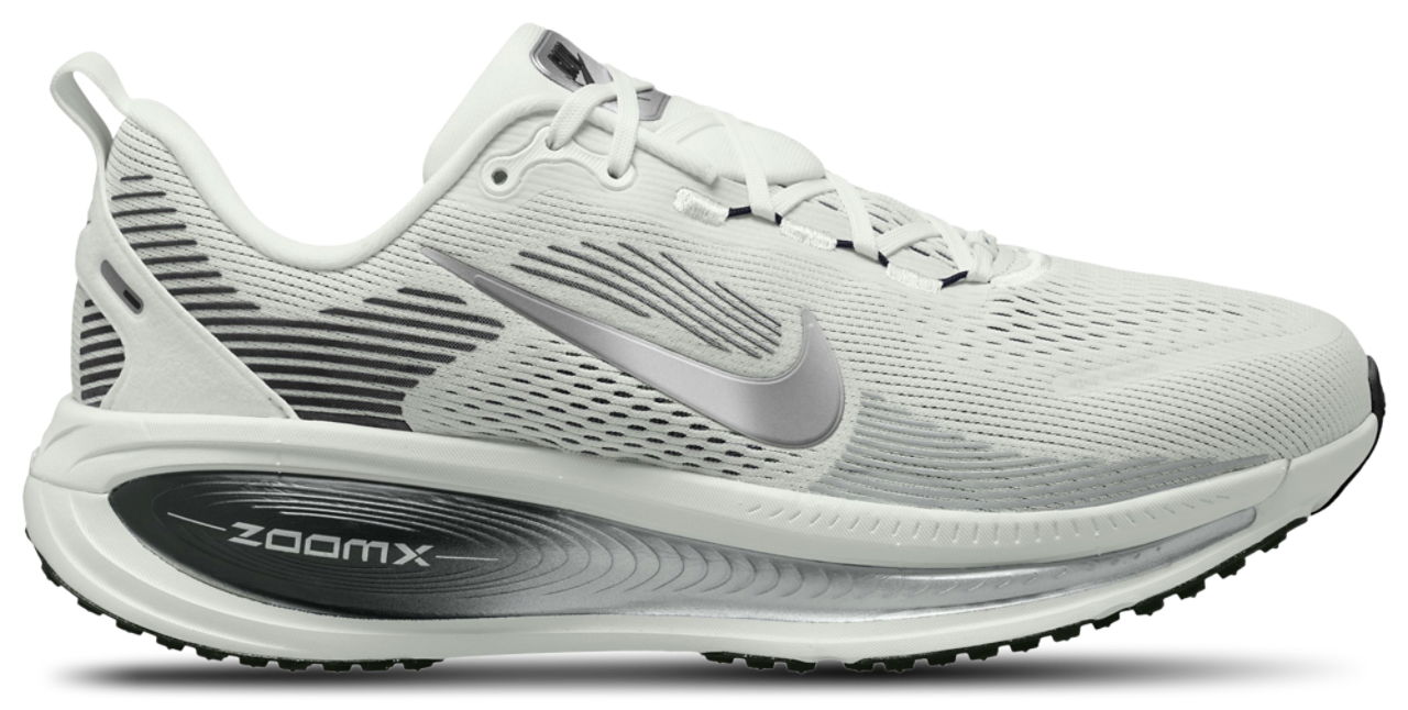 Nike Vomero 18 RR Image 1 of 4. Tap to open photo gallery.