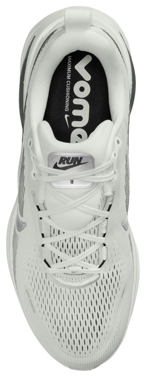Nike Vomero 18 RR Image 3 of 4. Tap to open photo gallery.