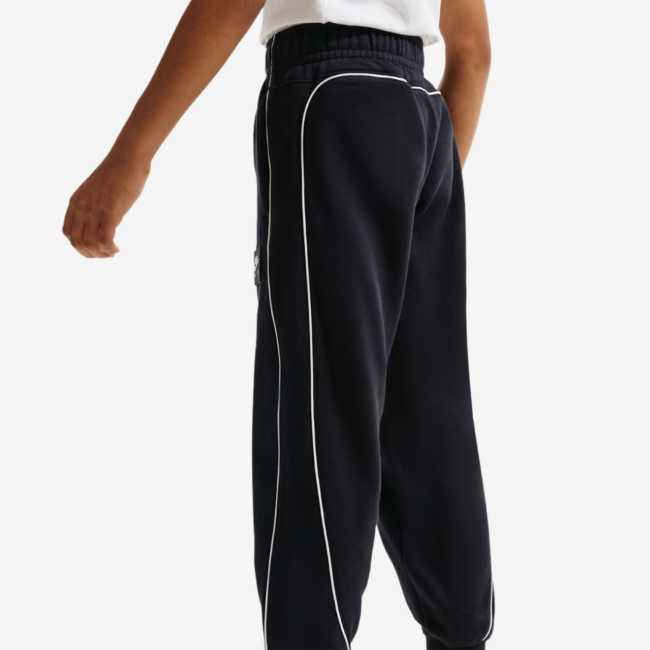 Nike Air Fleece Jogger Image 2 of 4. Tap to open photo gallery.