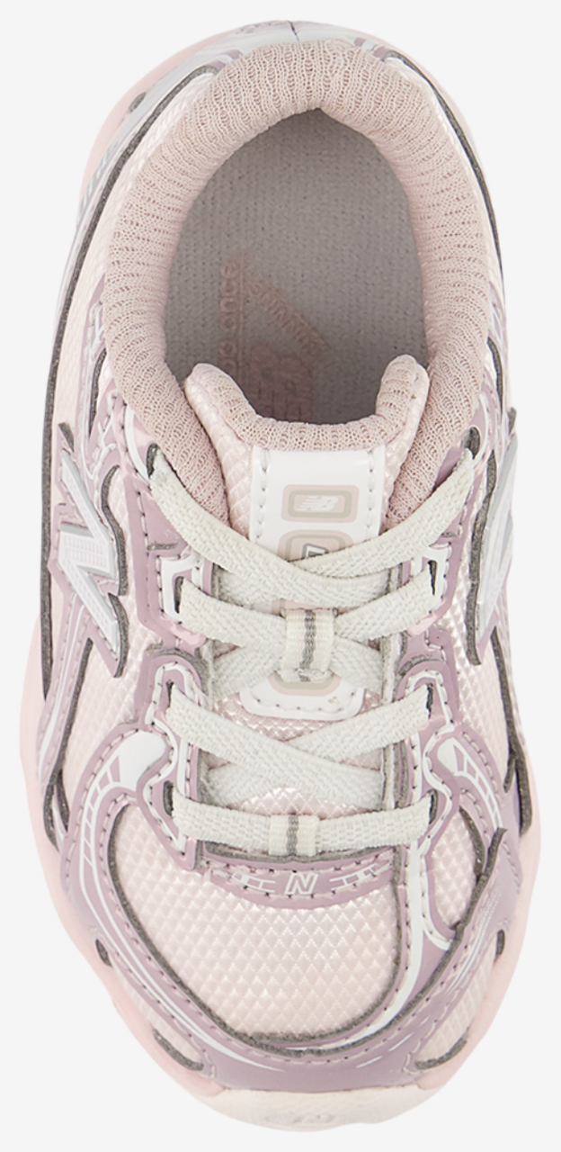 New Balance 740 Image 3 of 4. Tap to open photo gallery.