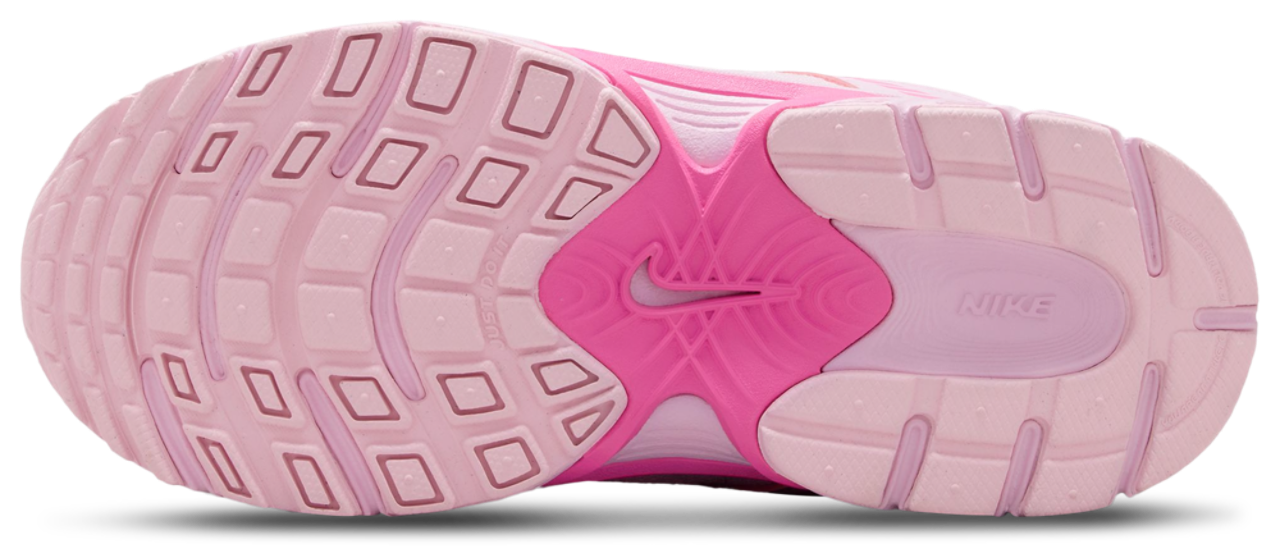 Nike V5 RNR Image 5 of 5. Tap to open photo gallery.
