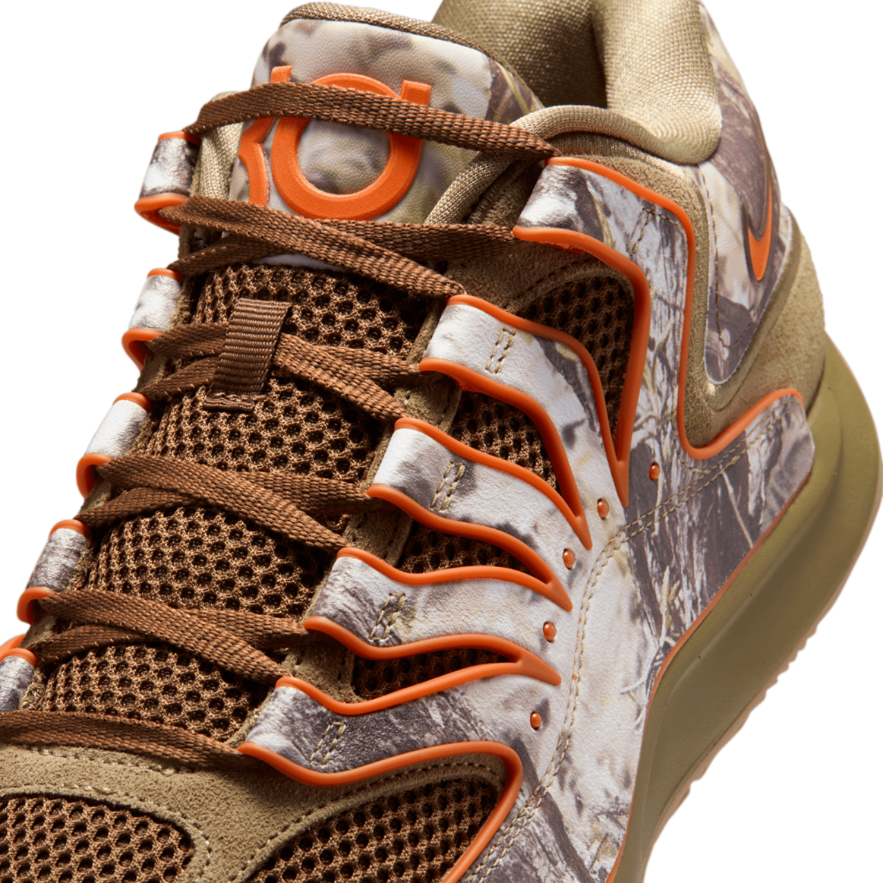 Nike KD 18 Image 7 of 9. Tap to open photo gallery.