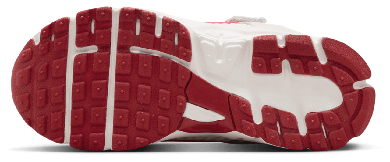 Nike Vomero 5 SE Image 5 of 8. Tap to open photo gallery.