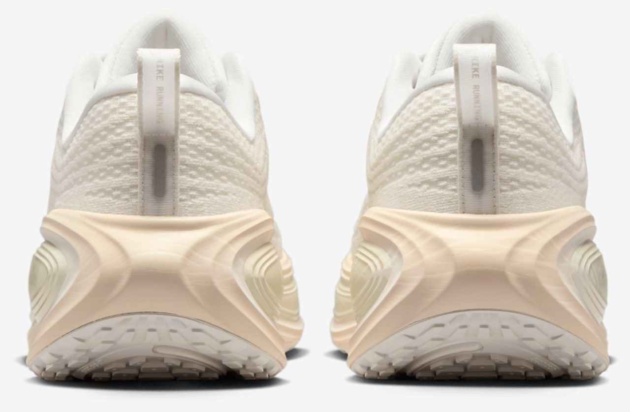 Nike Vomero Plus ESS Image 3 of 5. Tap to open photo gallery.