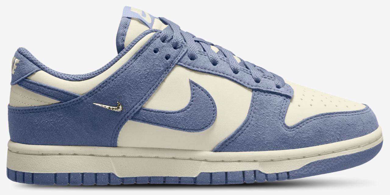 Nike Dunk Low Image 1 of 4. Tap to open photo gallery.