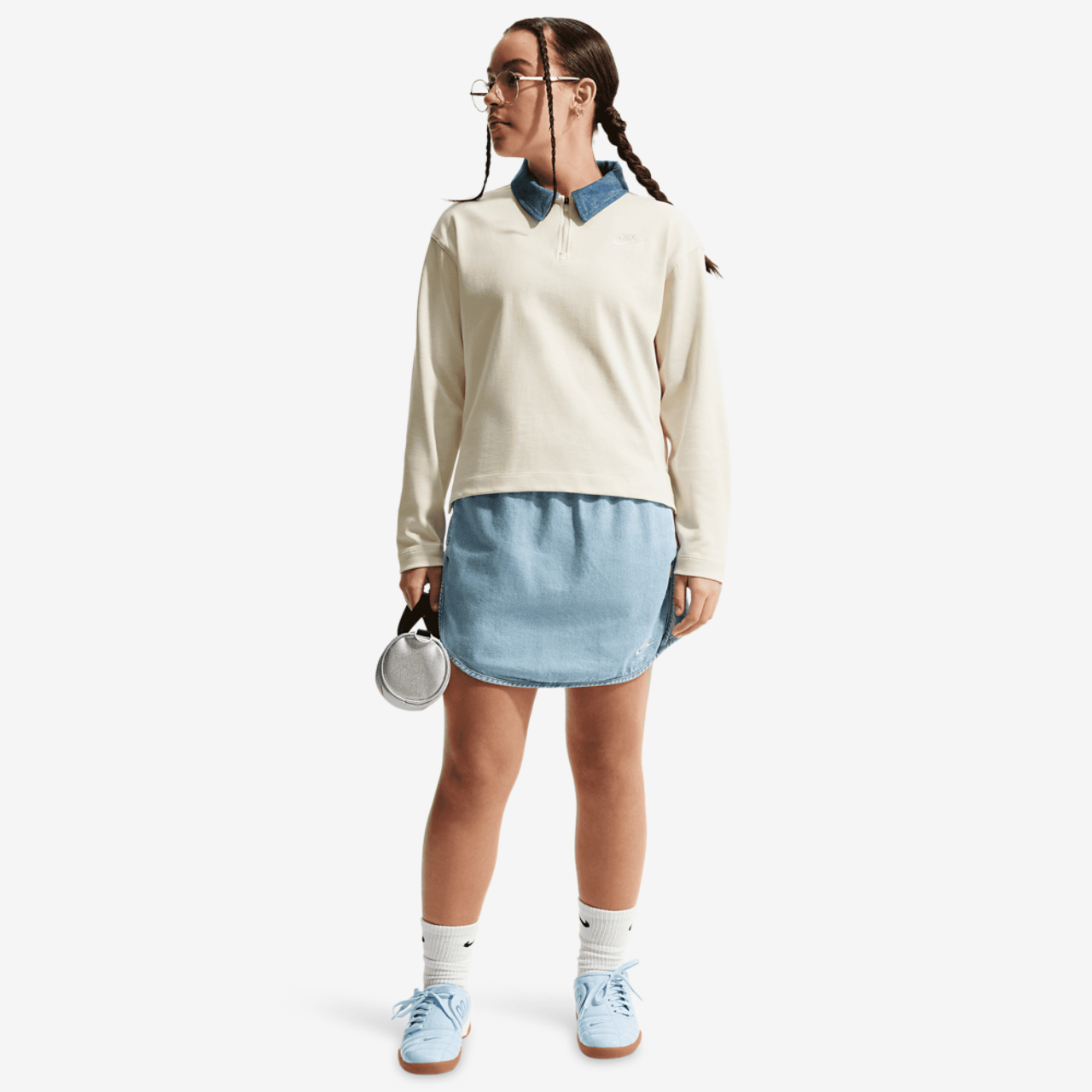 Nike NSW Pullover Long Sleeve Top Image 4 of 5. Tap to open photo gallery.