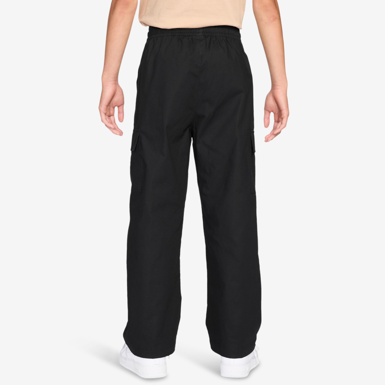 Nike NSW Club Woven Cargo Pants Image 2 of 3. Tap to open photo gallery.