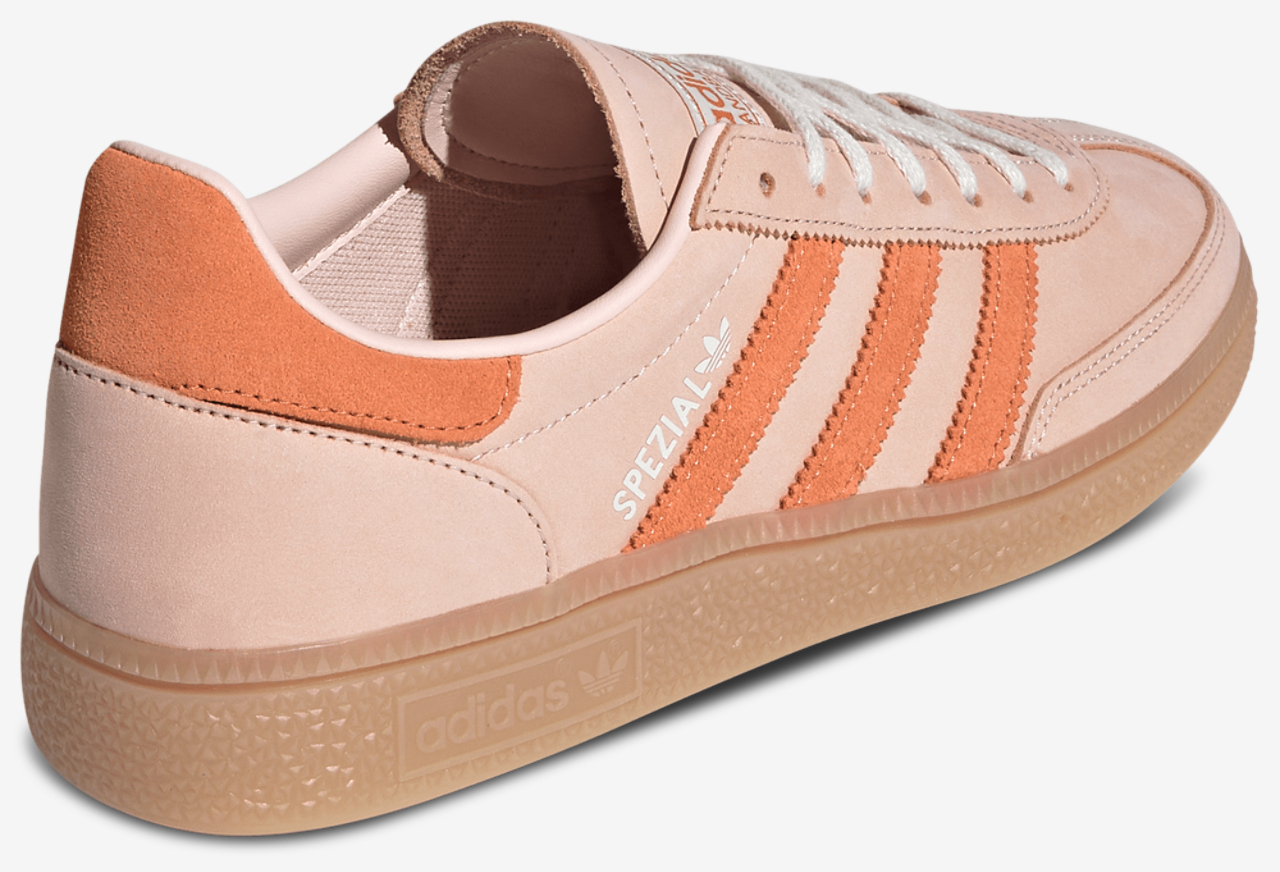 adidas Originals Handball Spezial Image 3 of 7. Tap to open photo gallery.