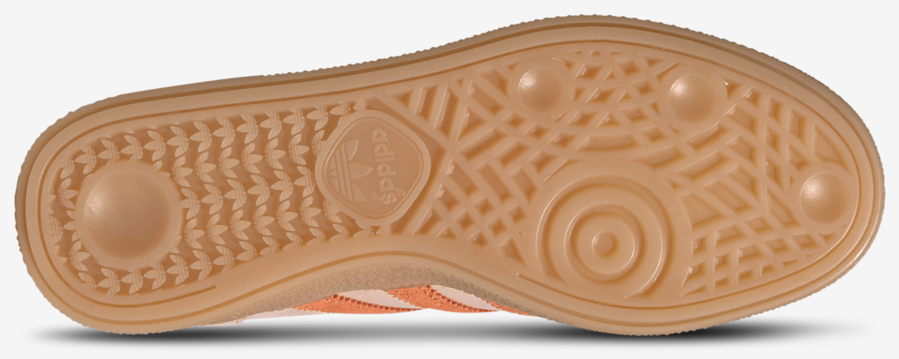 adidas Originals Handball Spezial Image 5 of 7. Tap to open photo gallery.
