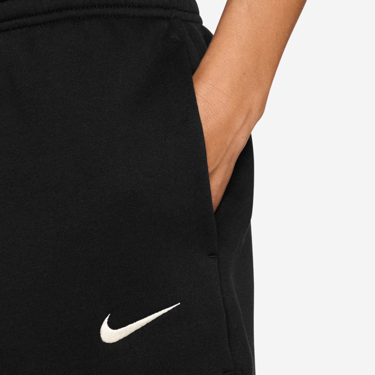 Nike Phoenix Fleece MR Shorts Image 4 of 4. Tap to open photo gallery.