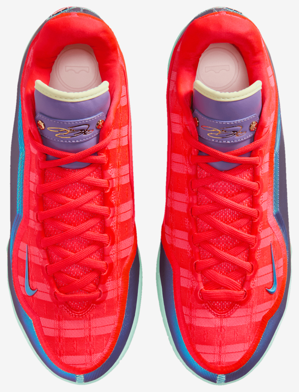 Nike Lebron XXIII Xmas Image 4 of 10. Tap to open photo gallery.