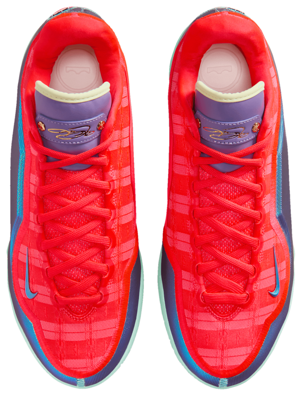 Nike Lebron XXIII Xmas Image 4 of 10. Tap to open photo gallery.