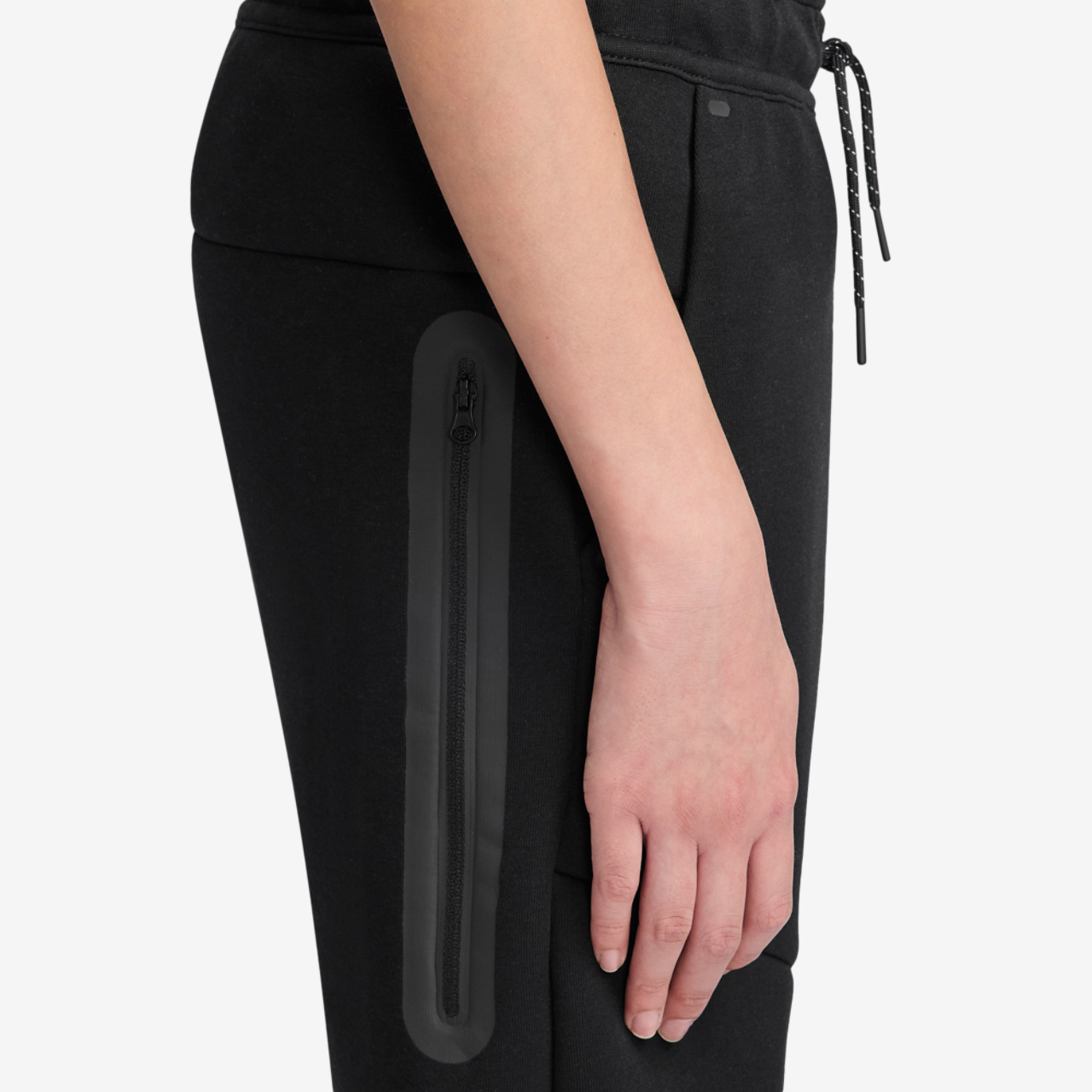 Nike NSW Tech Fleece OH Pants Image 4 of 4. Tap to open photo gallery.