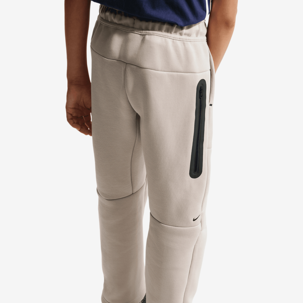 Nike NSW Tech Fleece OH Pants Image 2 of 5. Tap to open photo gallery.