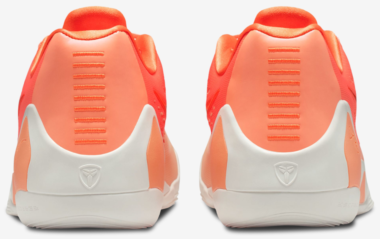 Nike Kobe IX Elite Low EM Protro Image 3 of 5. Tap to open photo gallery.