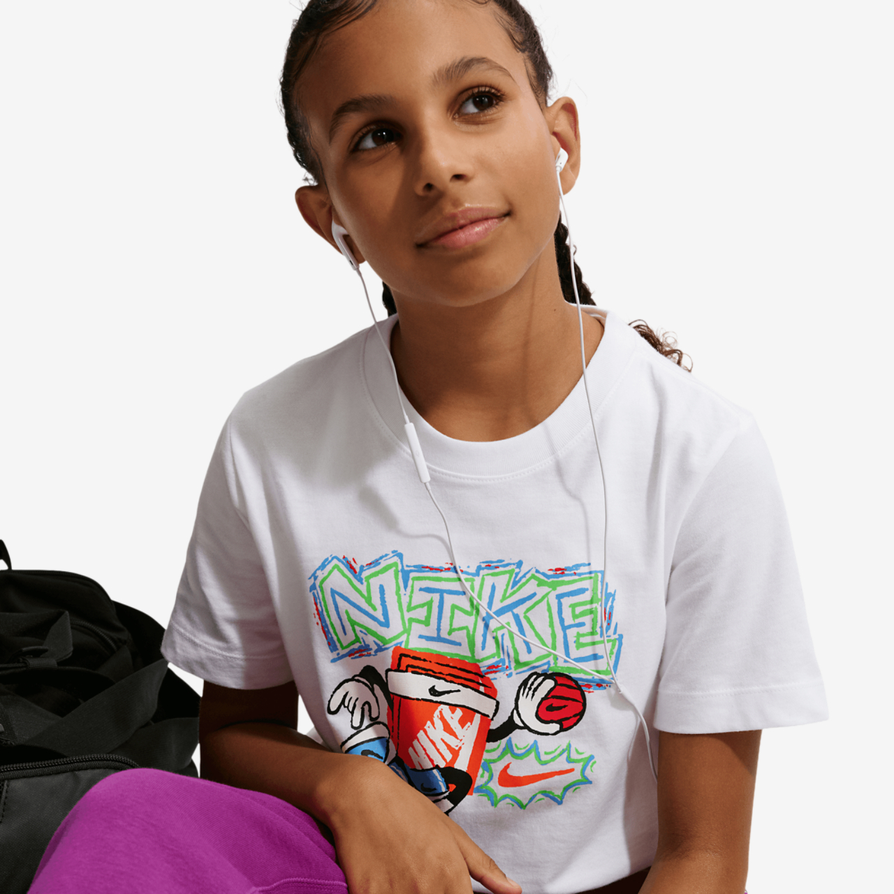 Nike NSW  Tee Boxy Hoop Image 3 of 5. Tap to open photo gallery.