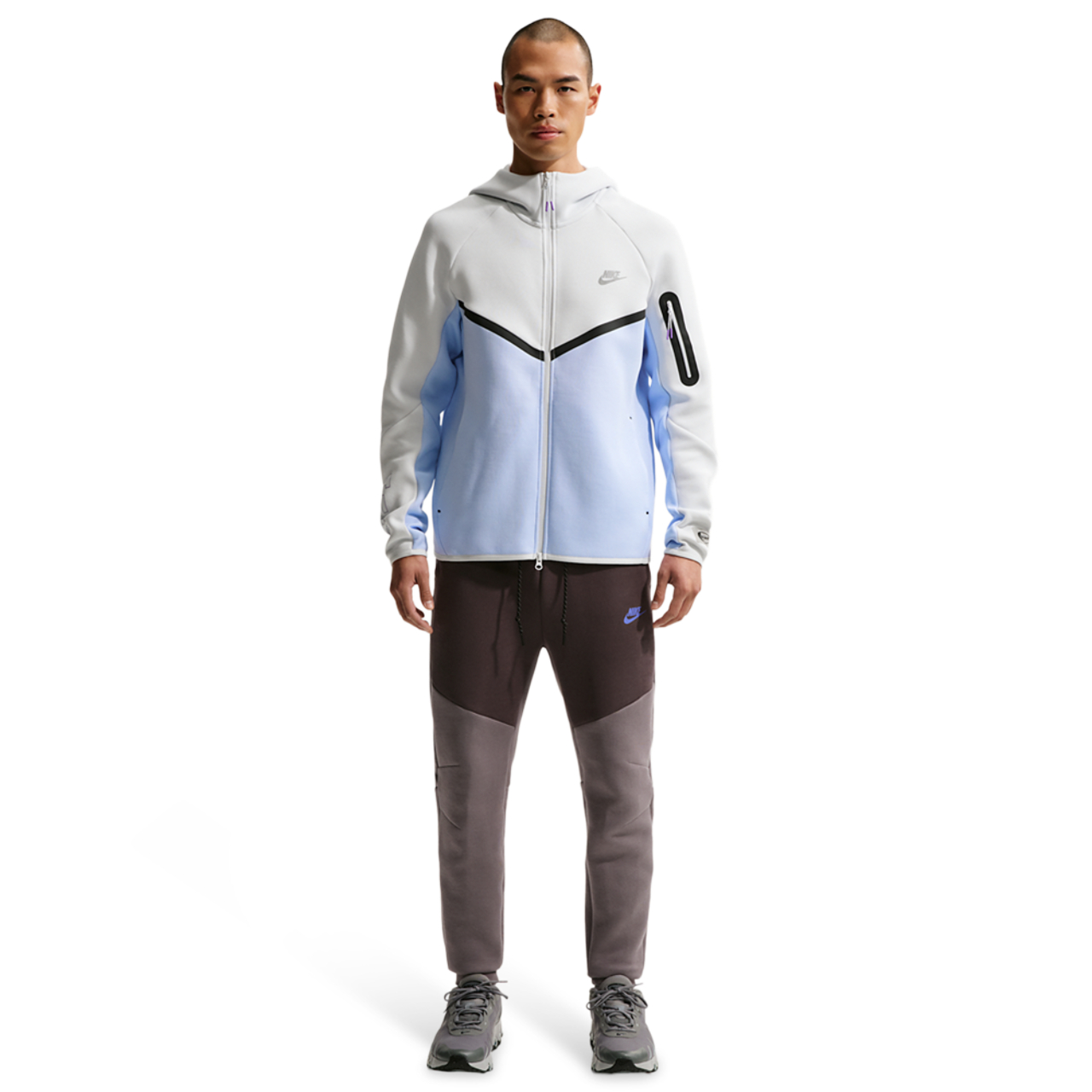 Nike Tech Fleece Windrunner Full-Zip Jacket AM Day Image 3 of 4. Tap to open photo gallery.