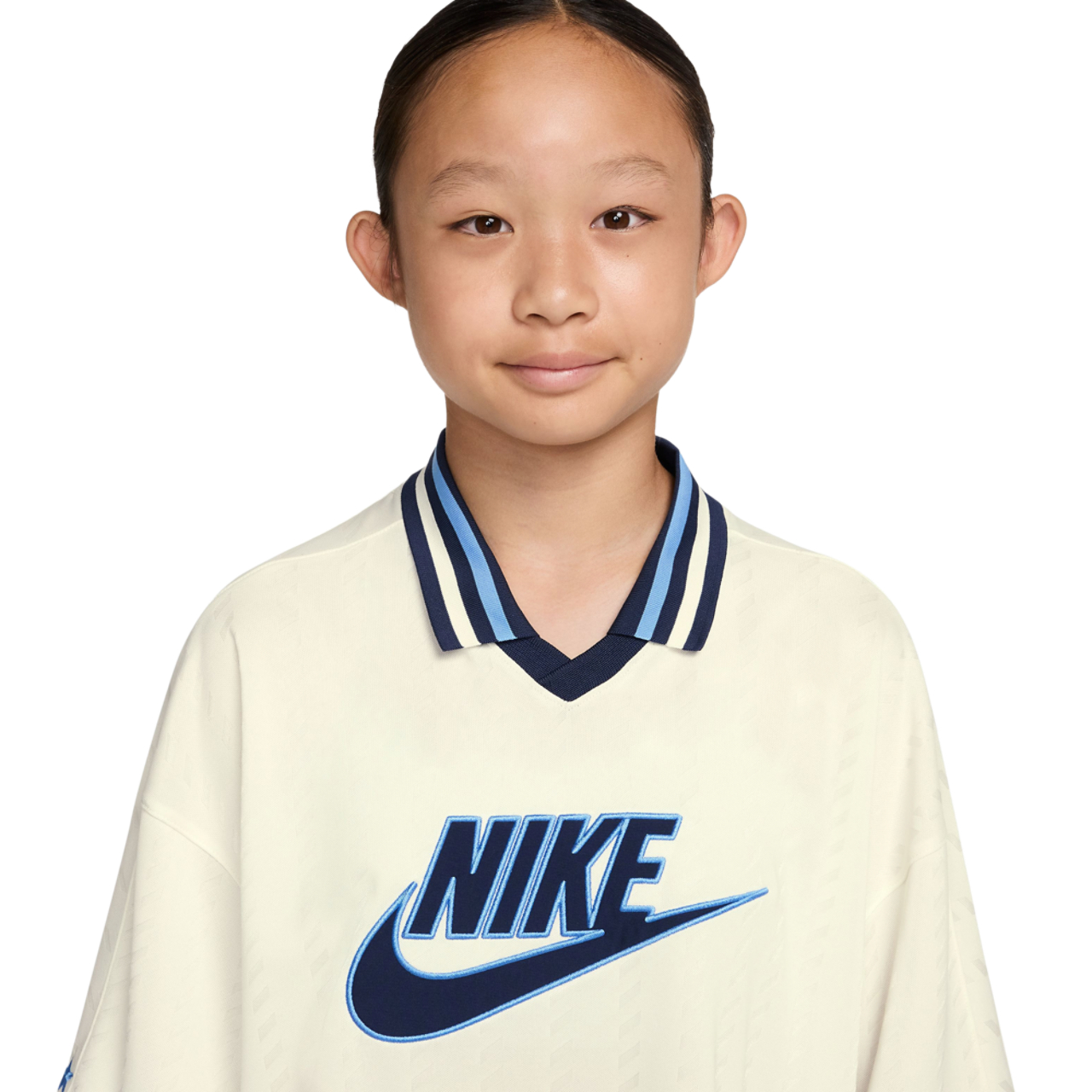 Nike NSW CLN Jersey Short Sleeve Top Image 3 of 3. Tap to open photo gallery.