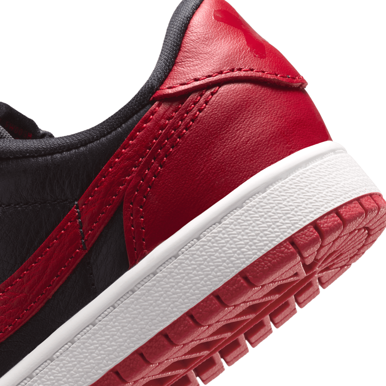 Jordan Retro 1 Low OG Image 8 of 10. Tap to open photo gallery.