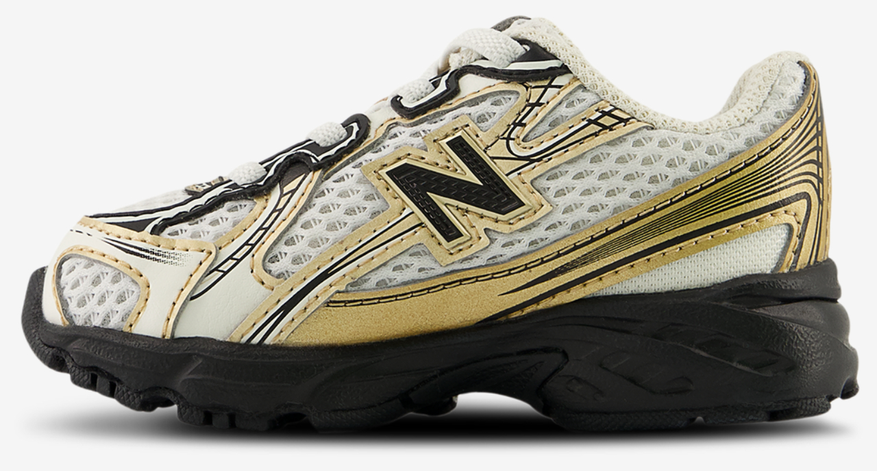 New Balance 740 Image 2 of 5. Tap to open photo gallery.