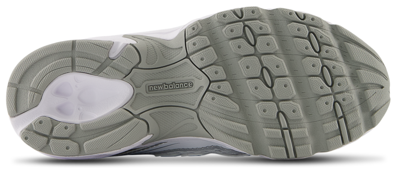 New Balance 740 Image 4 of 4. Tap to open photo gallery.