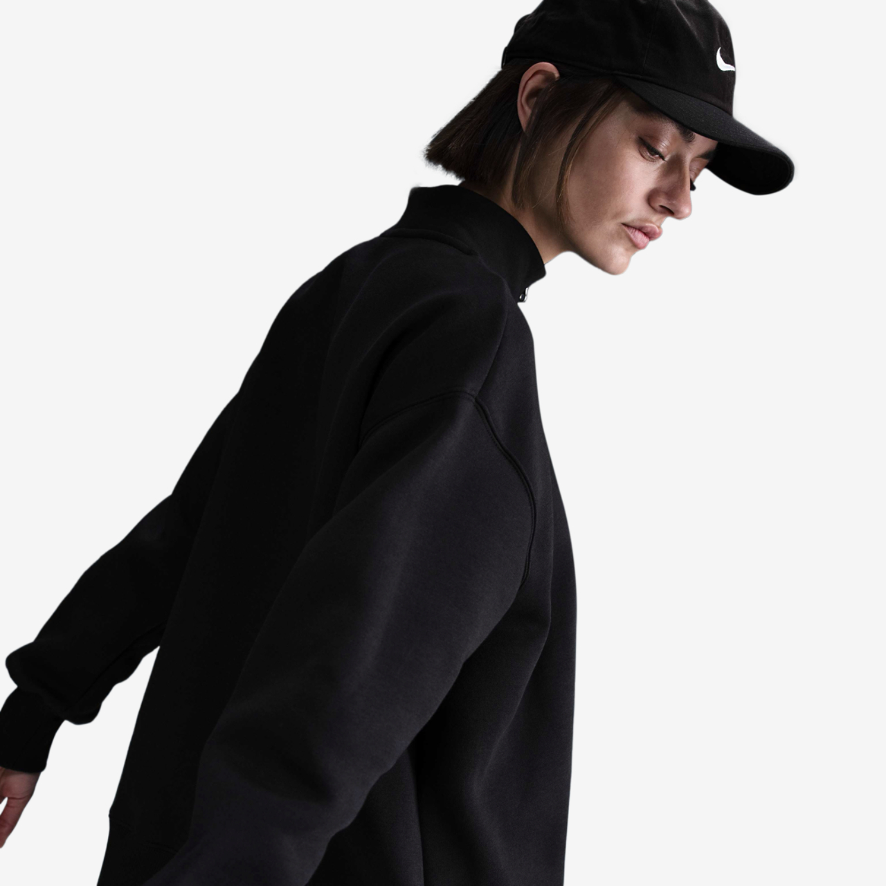 Nike NSW Phoenix Fleece Oversized Long Quarter-Zip Image 3 of 6. Tap to open photo gallery.