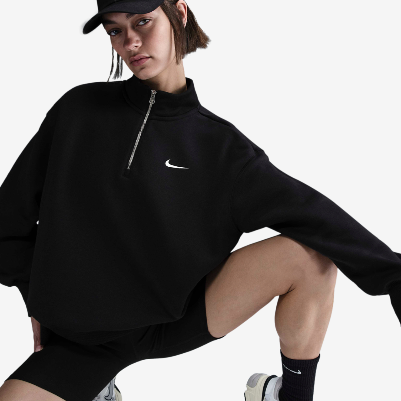 Nike NSW Phoenix Fleece Oversized Long Quarter-Zip Image 4 of 6. Tap to open photo gallery.