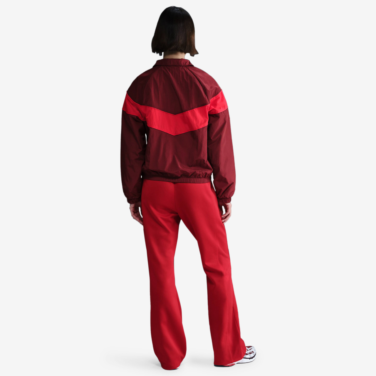 Nike NSW WR Mid Rise Poly Knit Pants Image 6 of 6. Tap to open photo gallery.