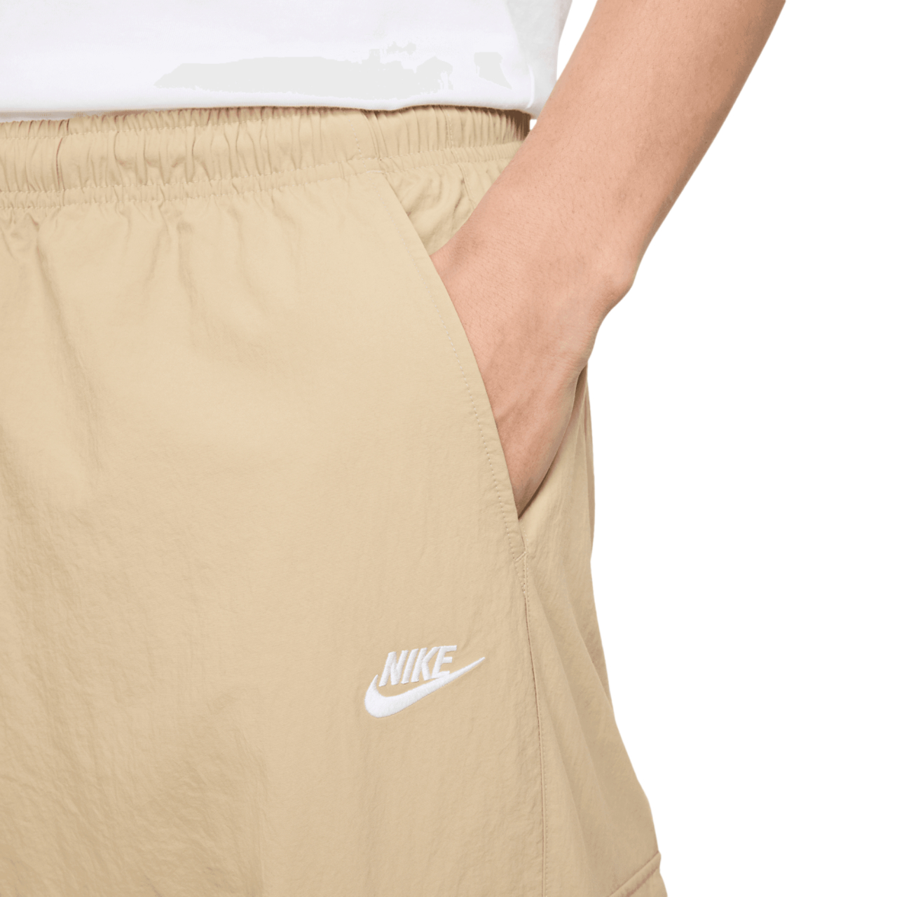 Nike Club Woven Cargo Pants Image 4 of 7. Tap to open photo gallery.