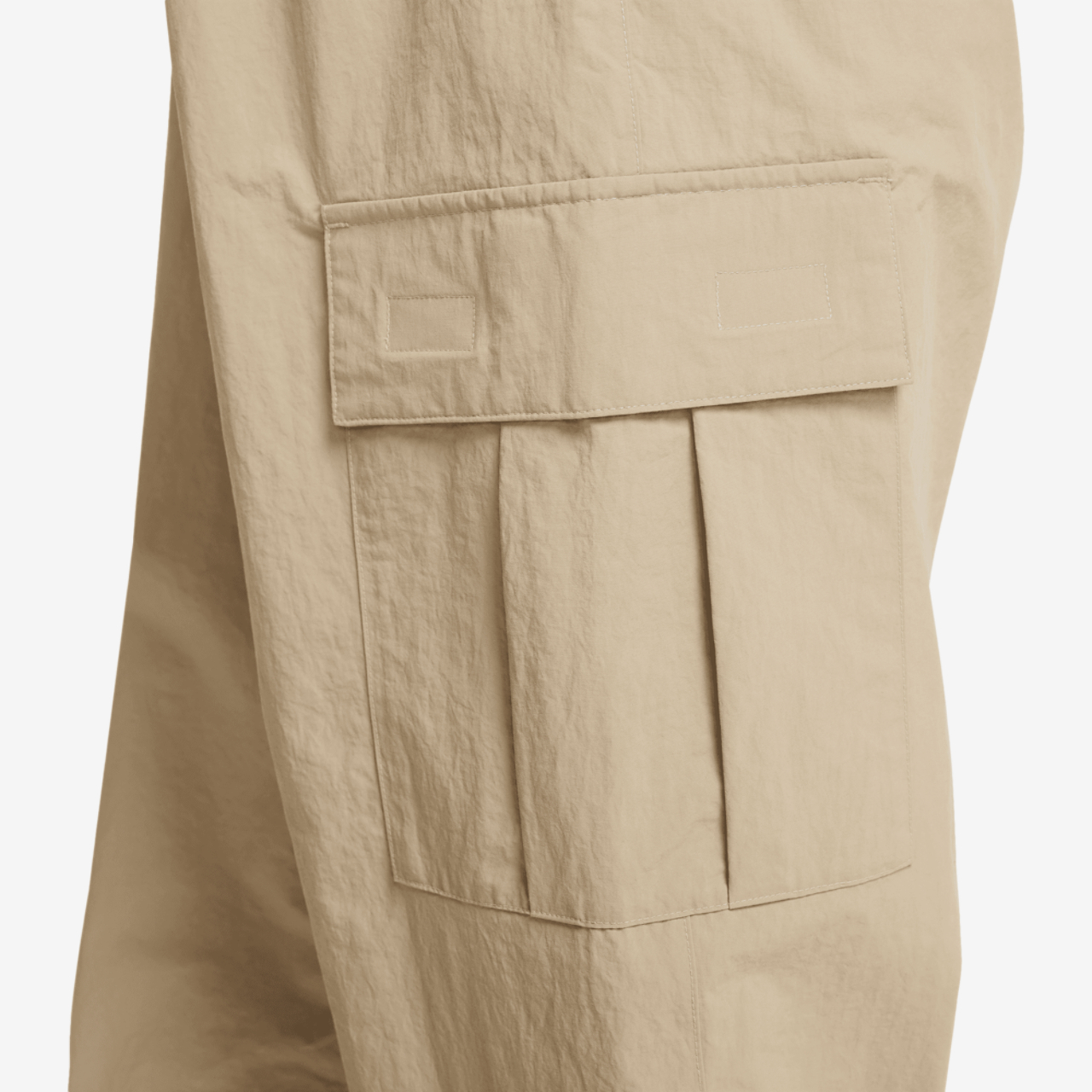 Nike Club Woven Cargo Pants Image 5 of 7. Tap to open photo gallery.