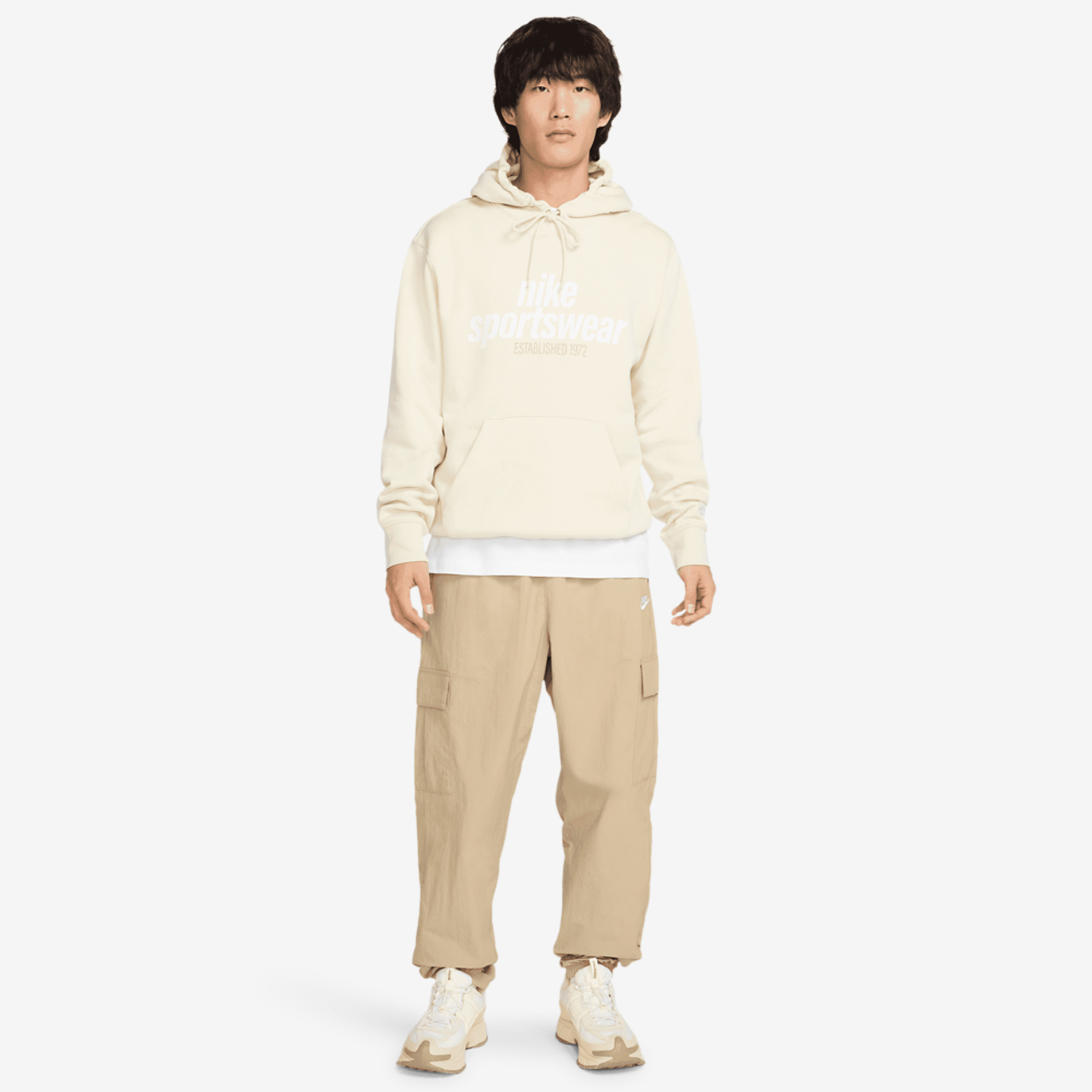Nike Club Woven Cargo Pants Image 7 of 7. Tap to open photo gallery.