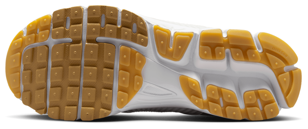 Nike Zoom Vomero 5 Image 5 of 8. Tap to open photo gallery.