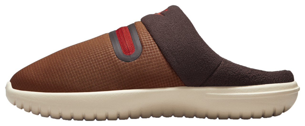 Nike Burrow Image 2 of 5. Tap to open photo gallery.