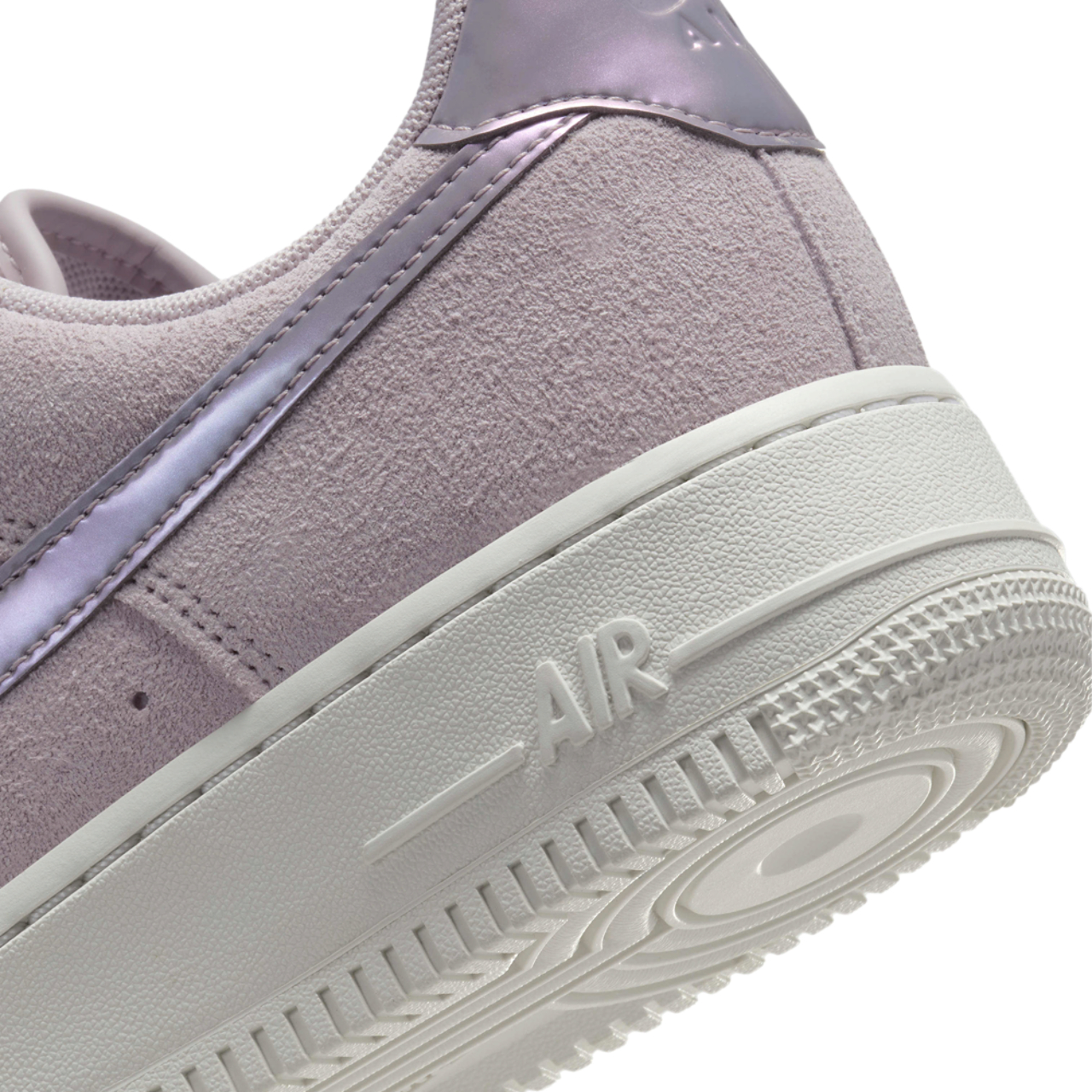 Nike Air Force 1 '07 LE Low Image 8 of 8. Tap to open photo gallery.