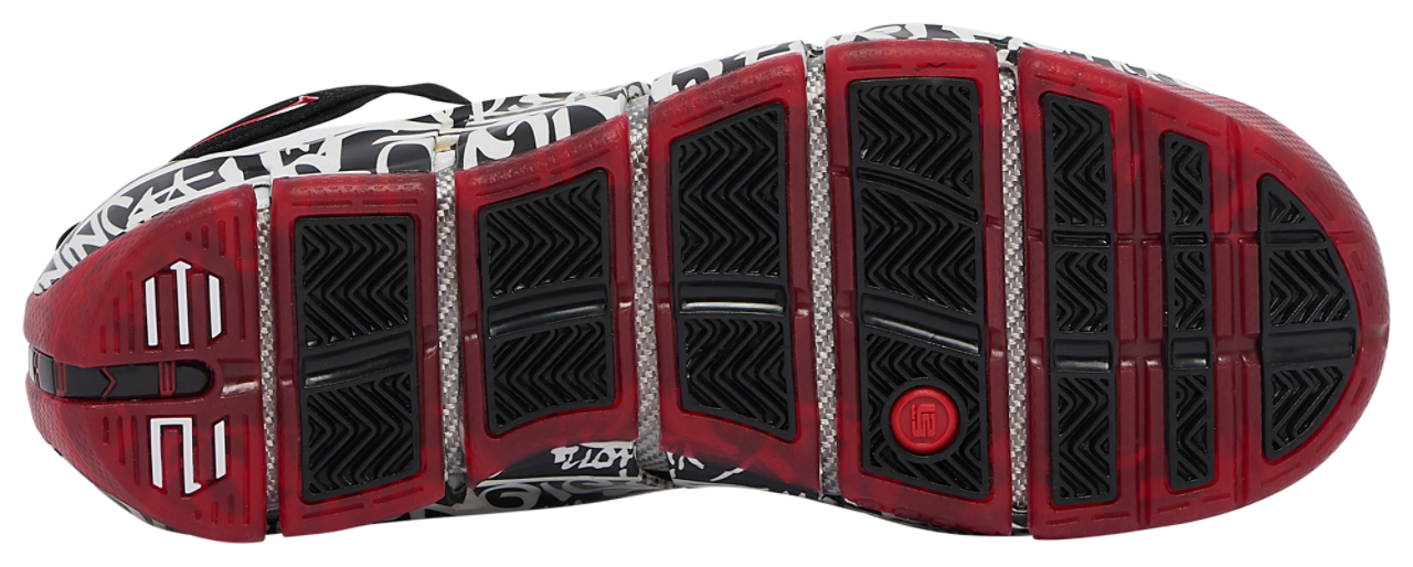 Nike Zoom Lebron IV Image 5 of 5. Tap to open photo gallery.