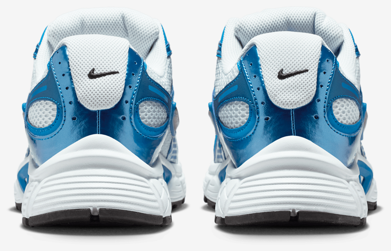 Nike V5 RNR Image 3 of 8. Tap to open photo gallery.
