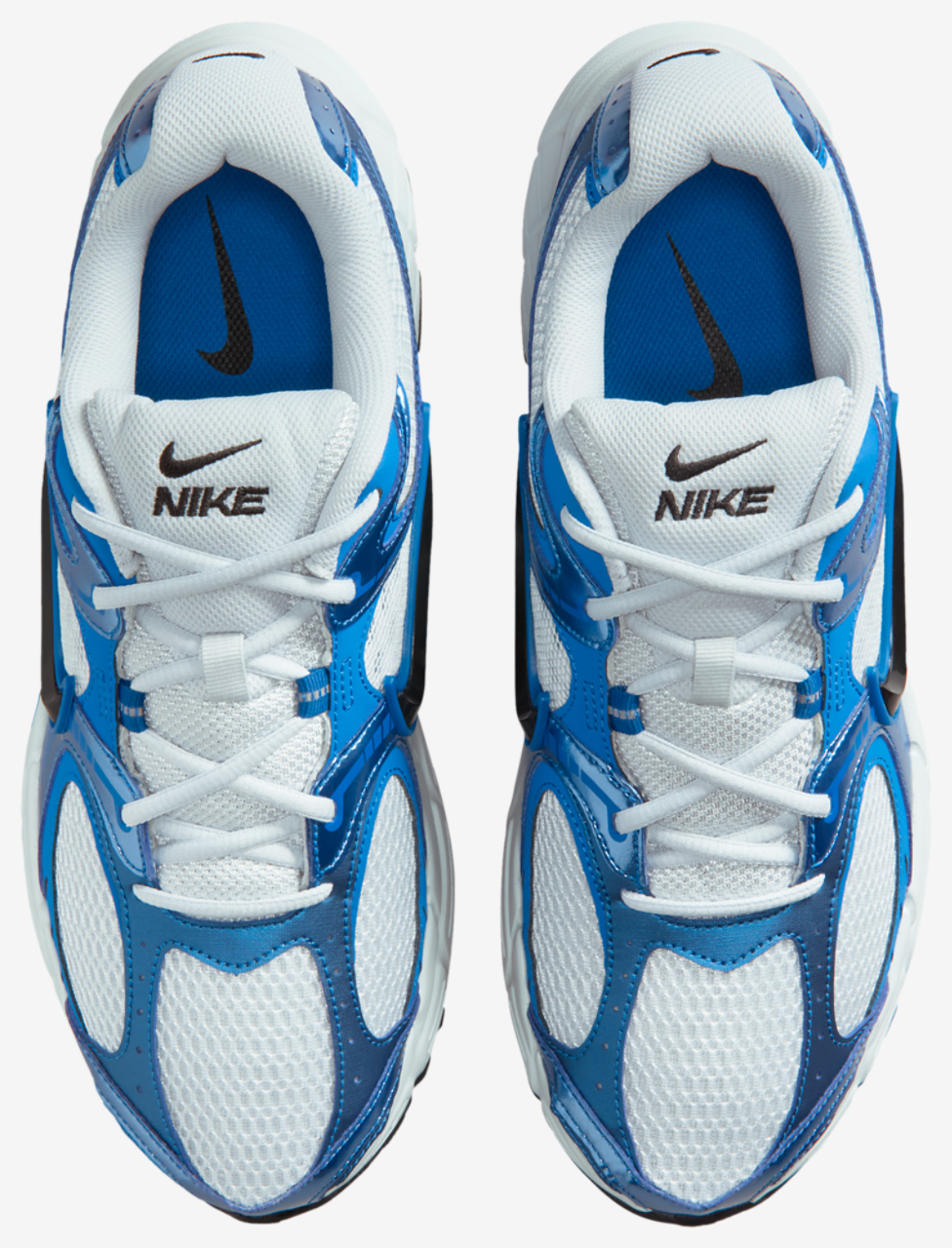 Nike V5 RNR Image 4 of 8. Tap to open photo gallery.