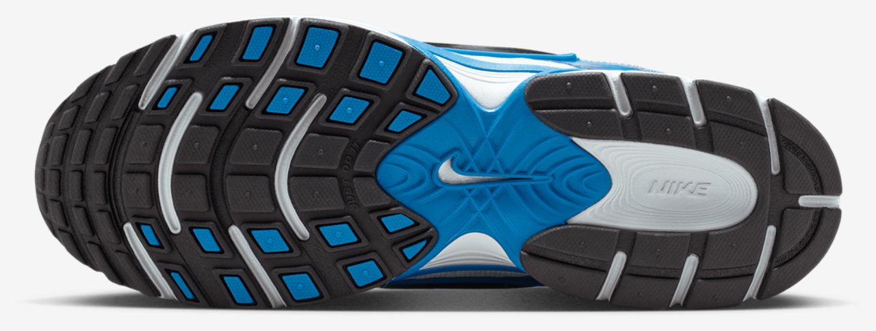 Nike V5 RNR Image 5 of 8. Tap to open photo gallery.