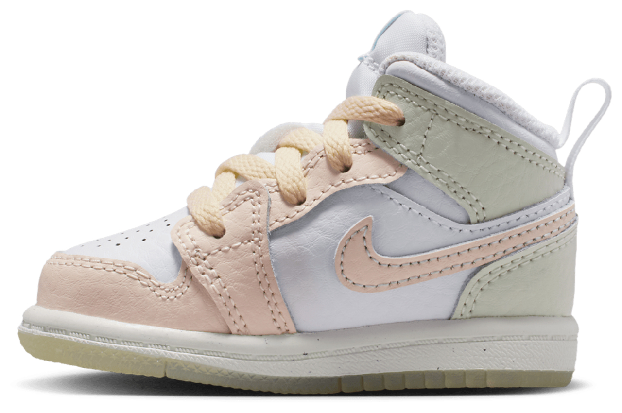 Jordan 1 Mid SE Image 2 of 7. Tap to open photo gallery.