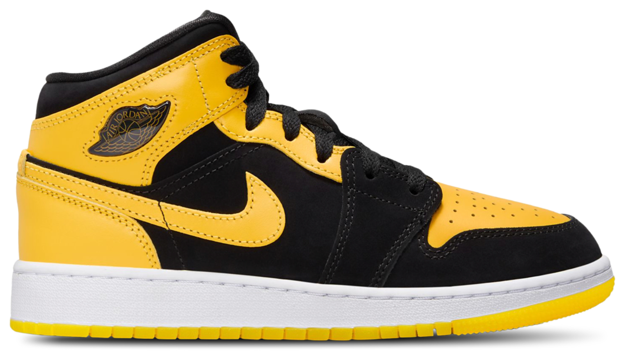 Jordan Air Jordan 1 Mid SE Image 1 of 5. Tap to open photo gallery.