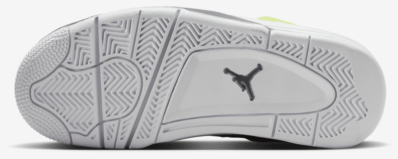 Jordan Air Jordan 4 Retro Image 5 of 9. Tap to open photo gallery.
