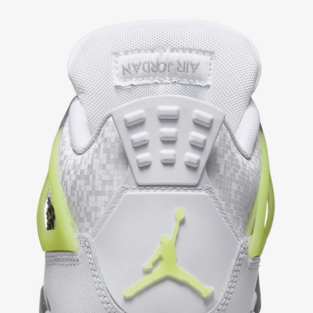 Jordan Air Jordan 4 Retro Image 9 of 9. Tap to open photo gallery.